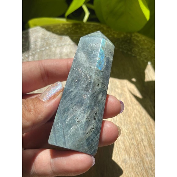 Golden Green Labradorite Tower - Picture 5 of 9